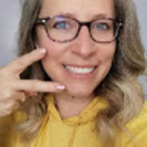 Meet your Posher, Candace schultz